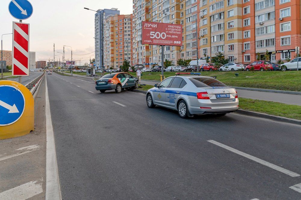 Делимобиль.  50% скидка на первую аварию