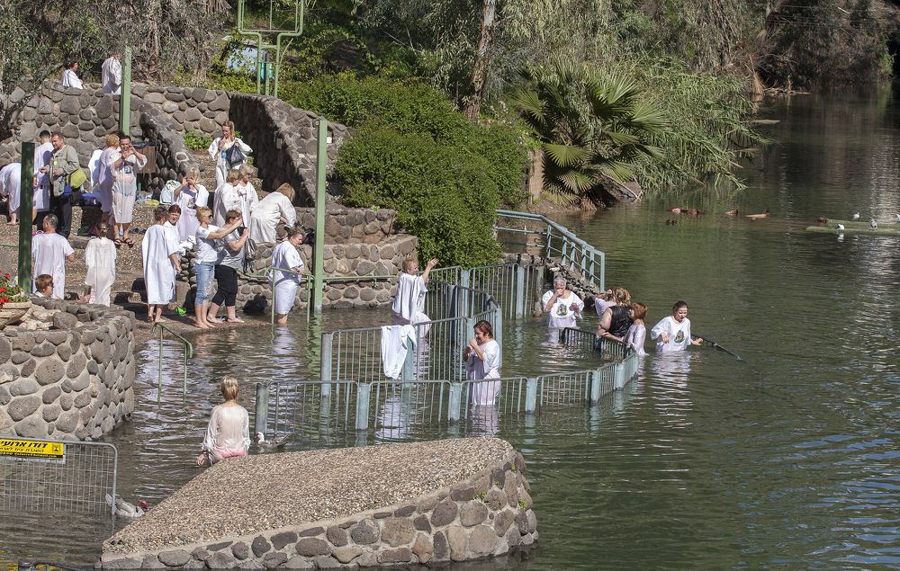 В водах Иордани