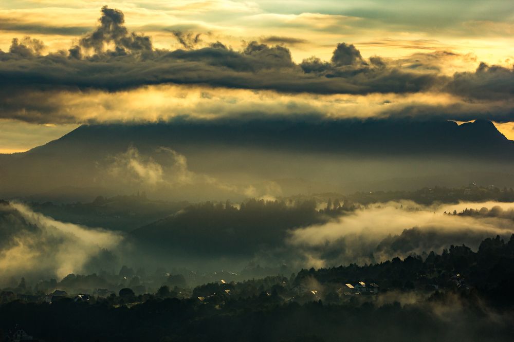 A beautiful foggy morning.