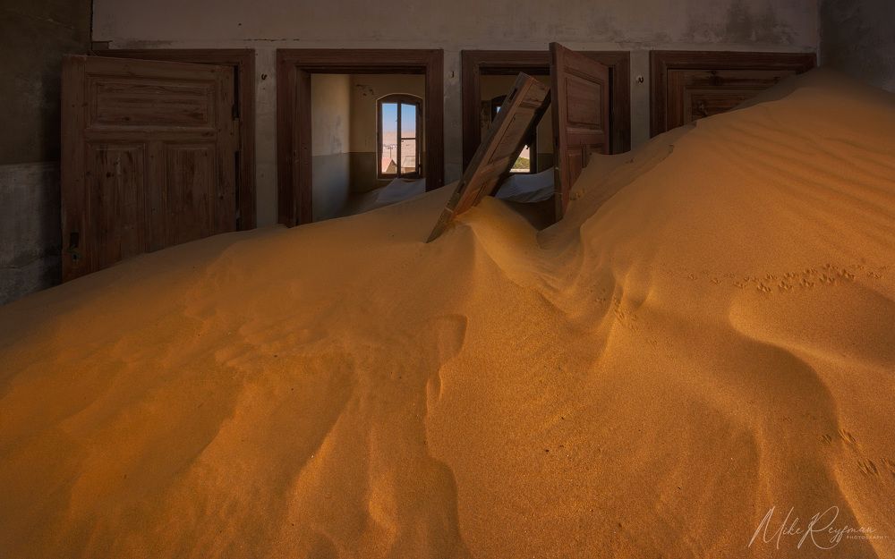 Sands and Doors of Time
