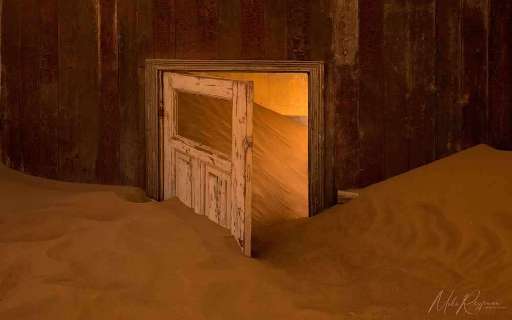 Sands and Doors of Time