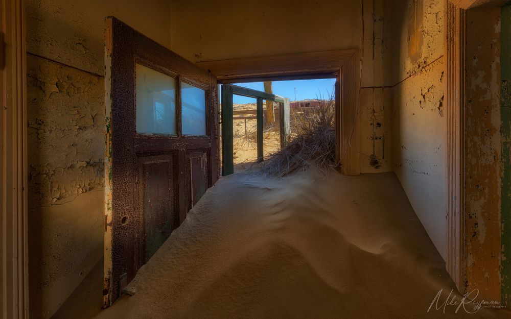 Sands and Doors of Time
