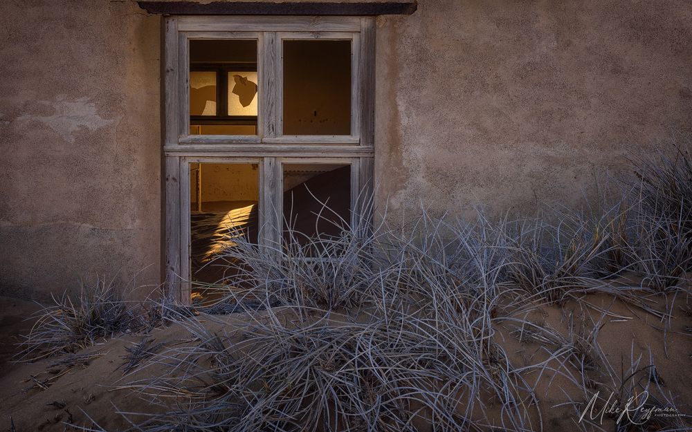 Sands and Doors of Time