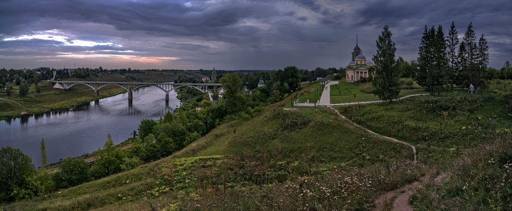 Невзрачный день