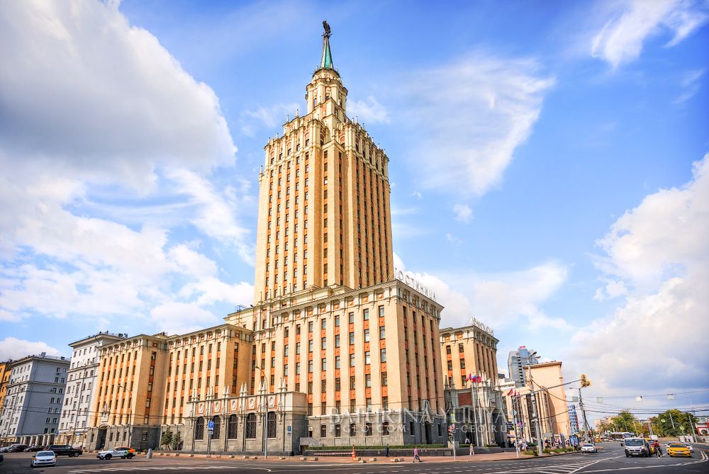 Гостиница Ленинградская