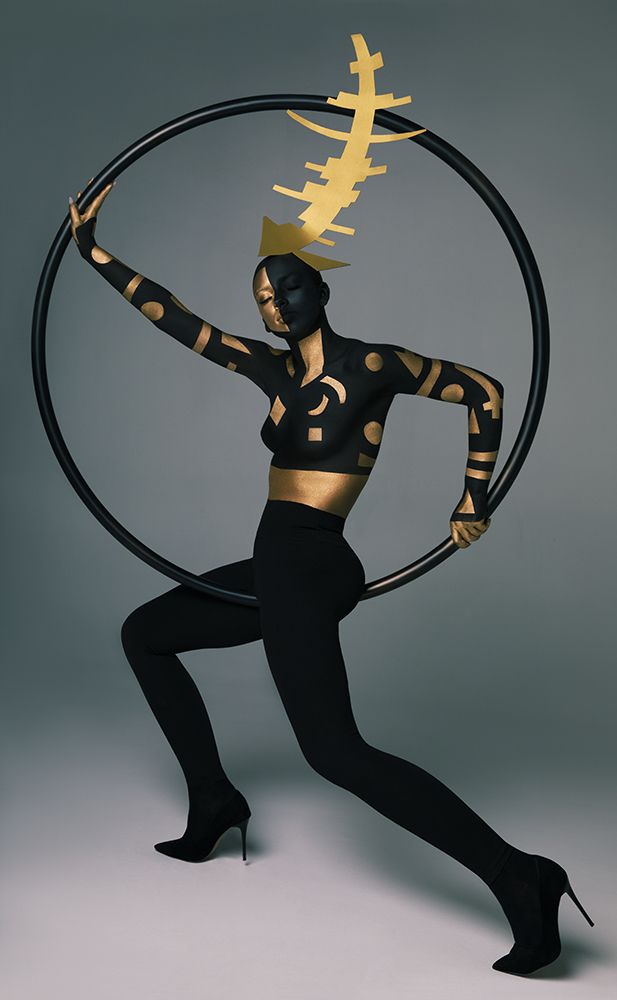 Avant-garde dor&eacute;e