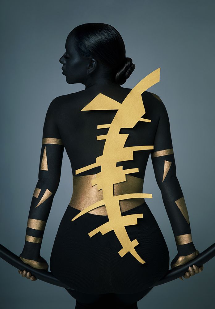 Avant-garde dor&eacute;e
