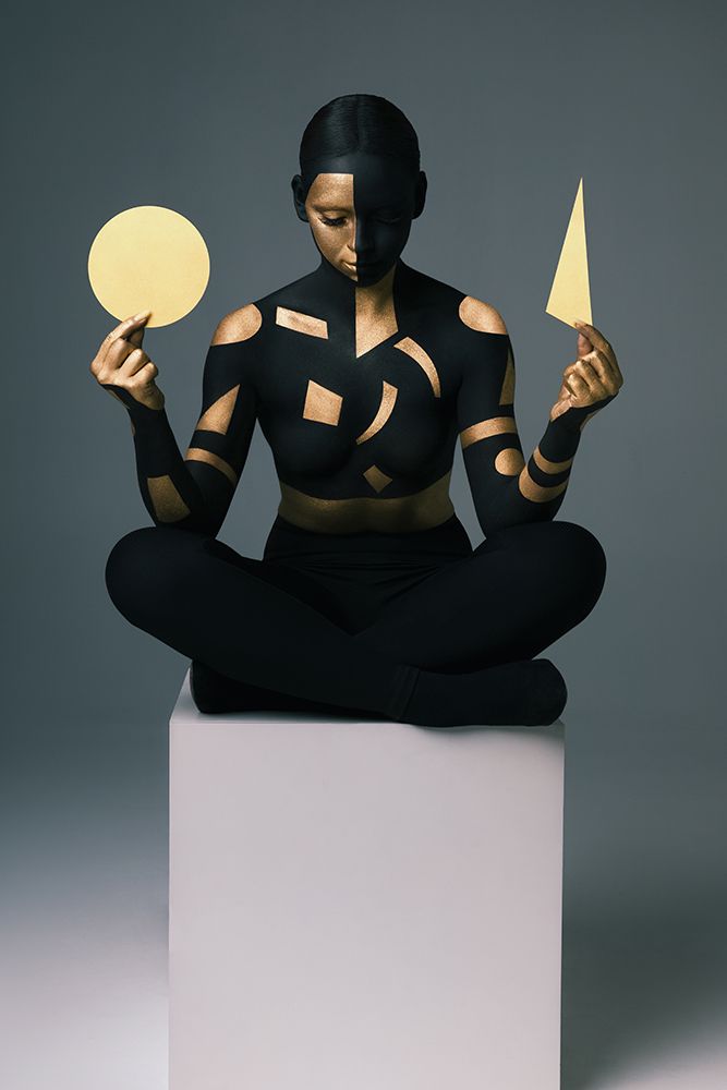 Avant-garde dor&eacute;e