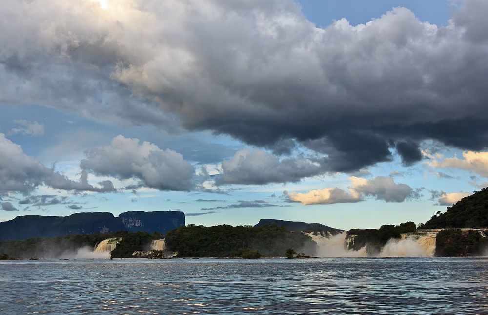 Водопады Канаймы