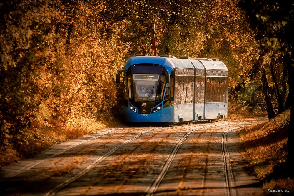 Классические осенние московские трамваи | Autumn Moscow trams