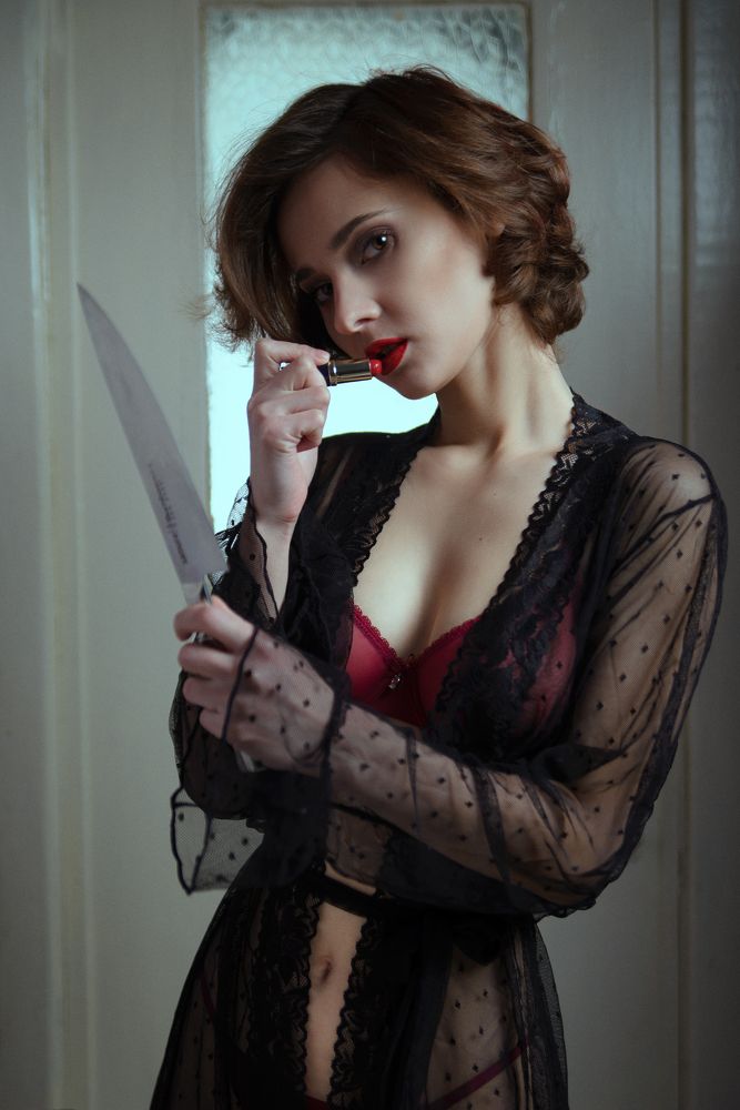 12/10 and Knife