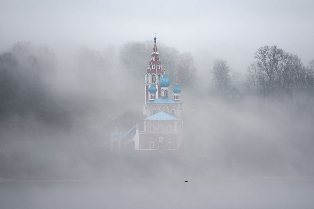 Писано туманом по волжским берегам