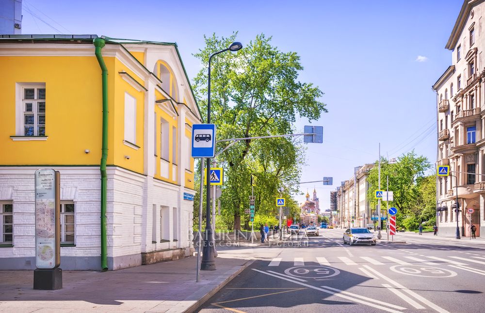 Улица Старая Басманная, Москва