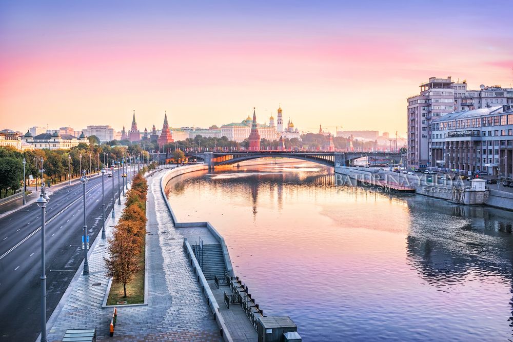 Московский Кремль и Дом на Набережной