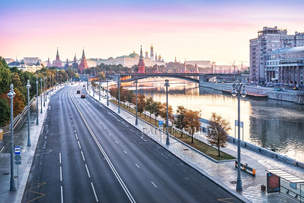 Московский Кремль и Дом на Набережной