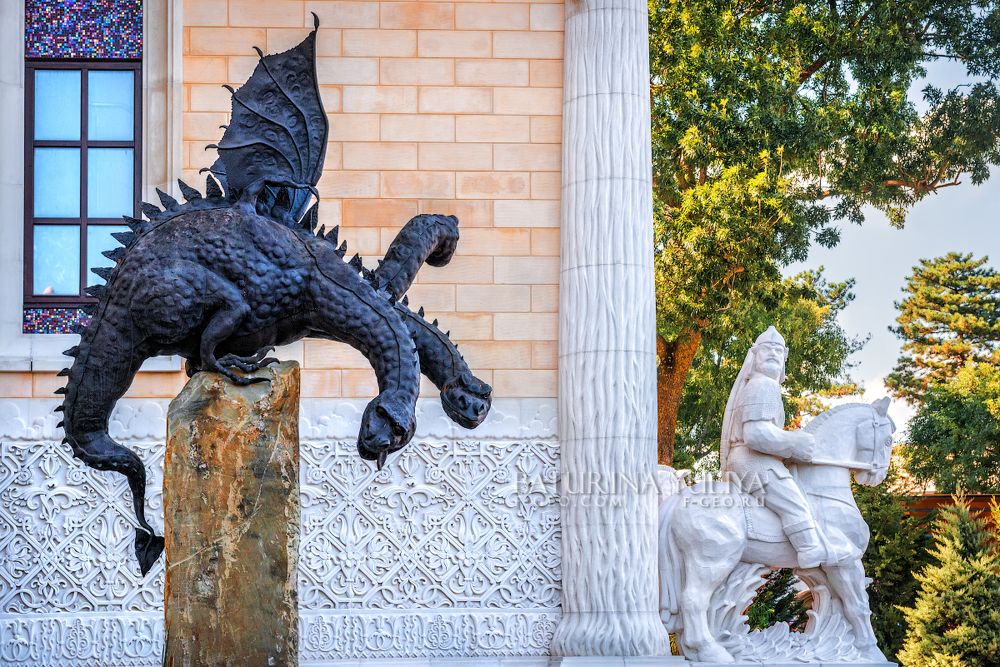 Дракон-Змей-Горыныч, Кабардинка, Старый Парк