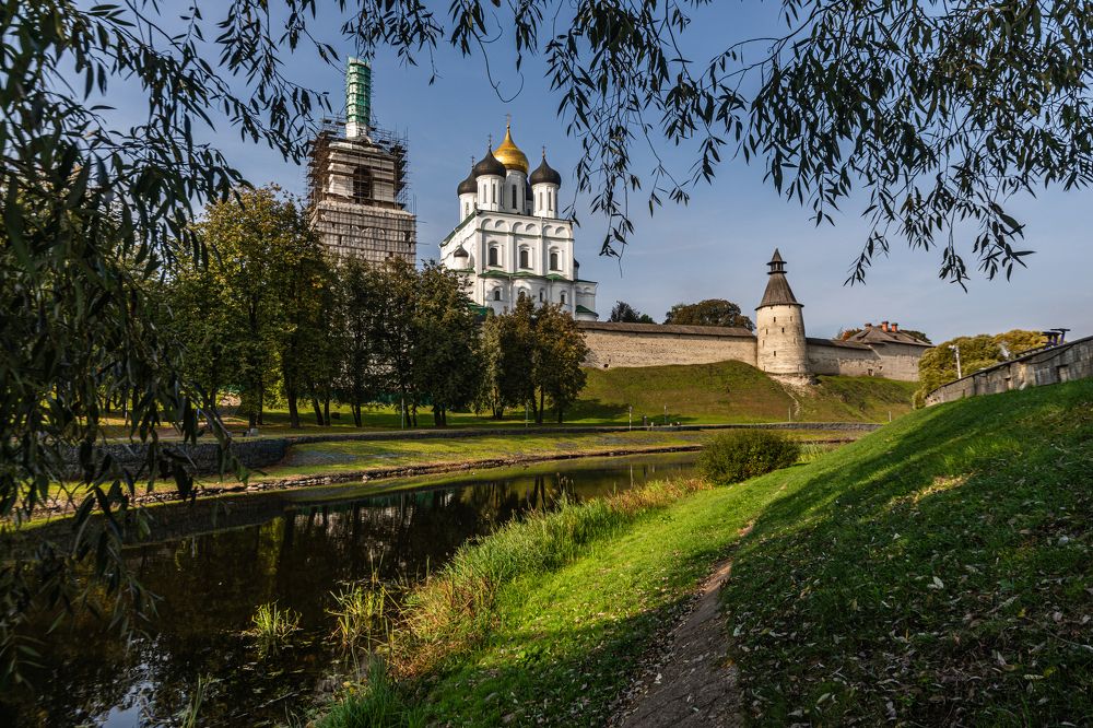 Вид на псковский кремль