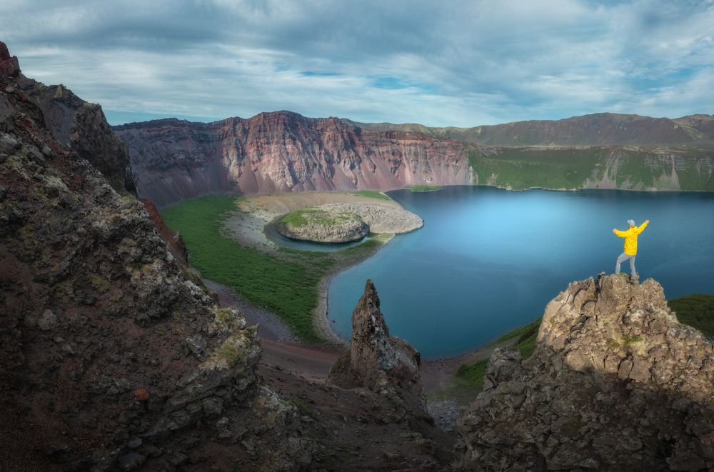 Остров Симушир. Курилы.
