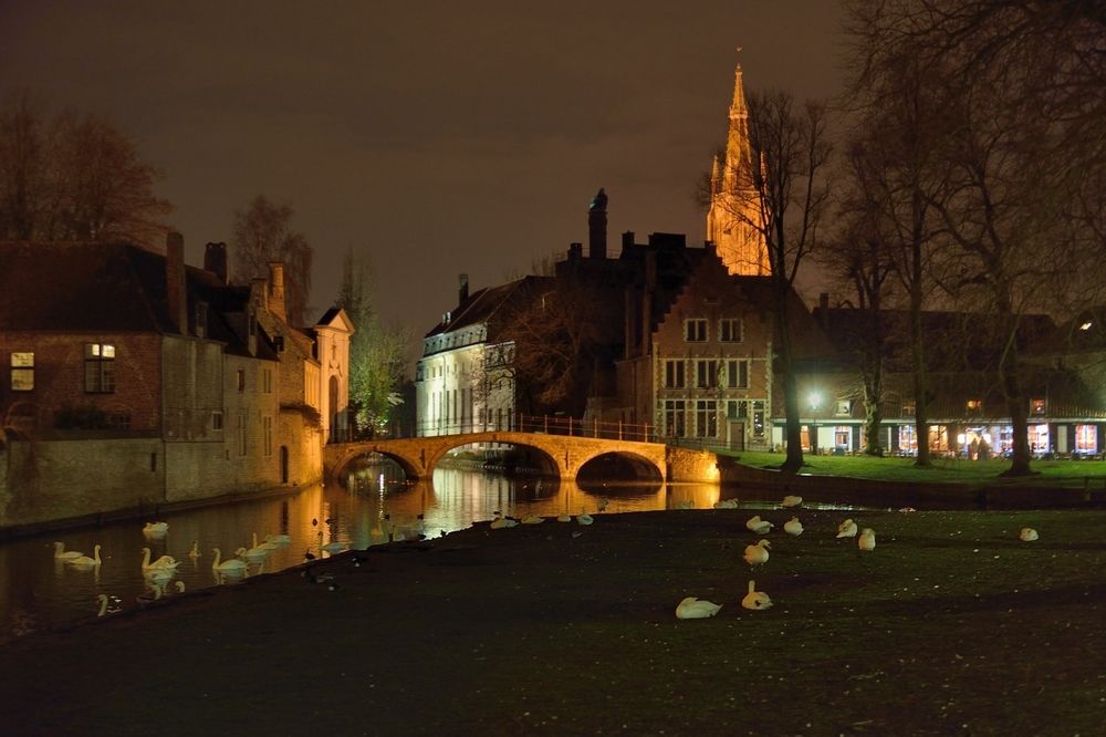 Brugge by night.