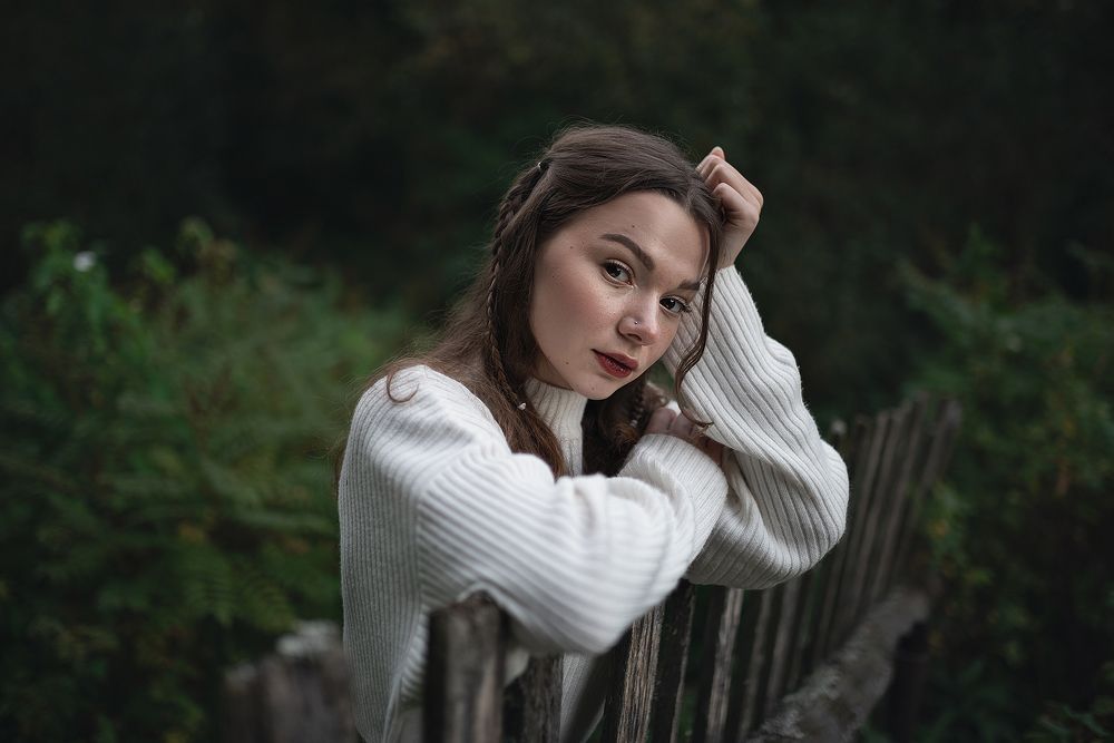 Оля