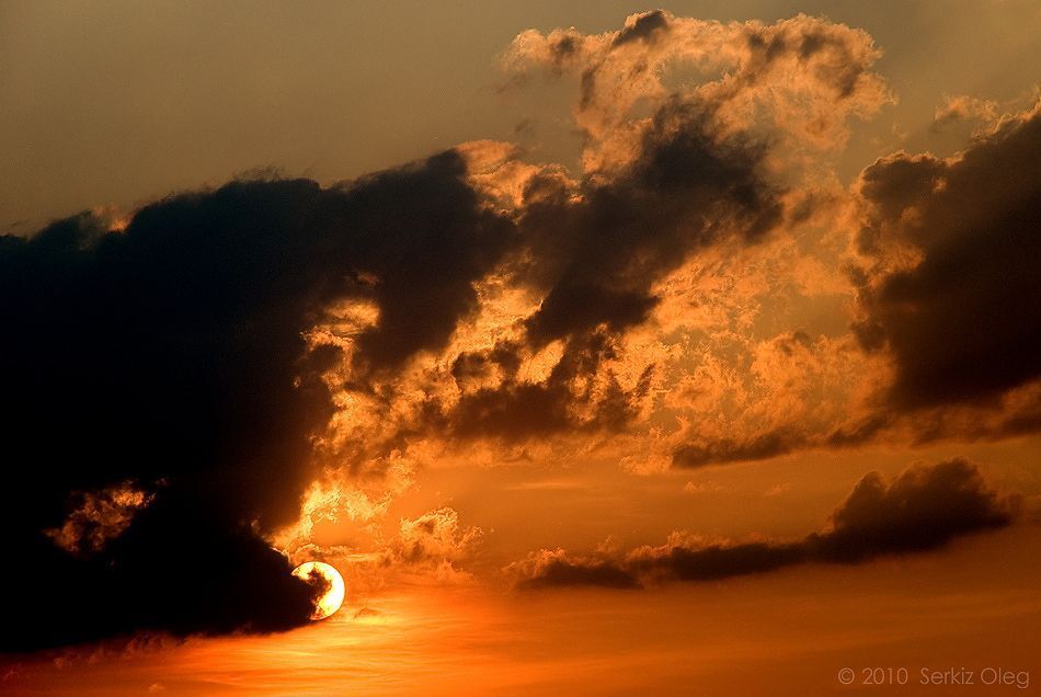 SUNSETS Moments