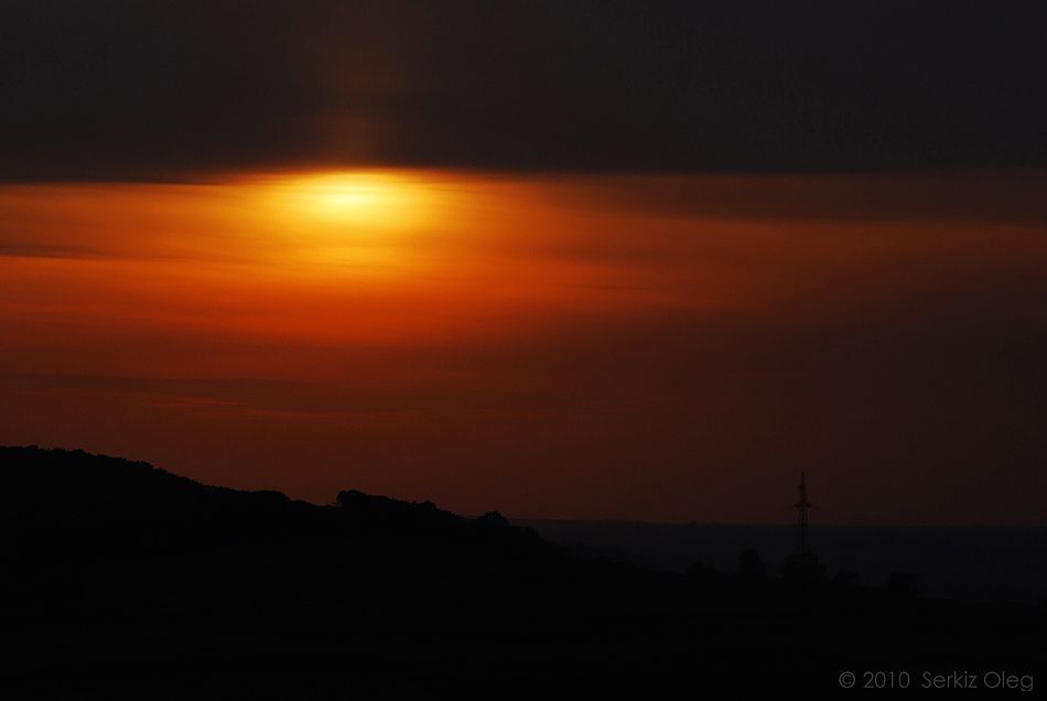 SUNSETS Moments