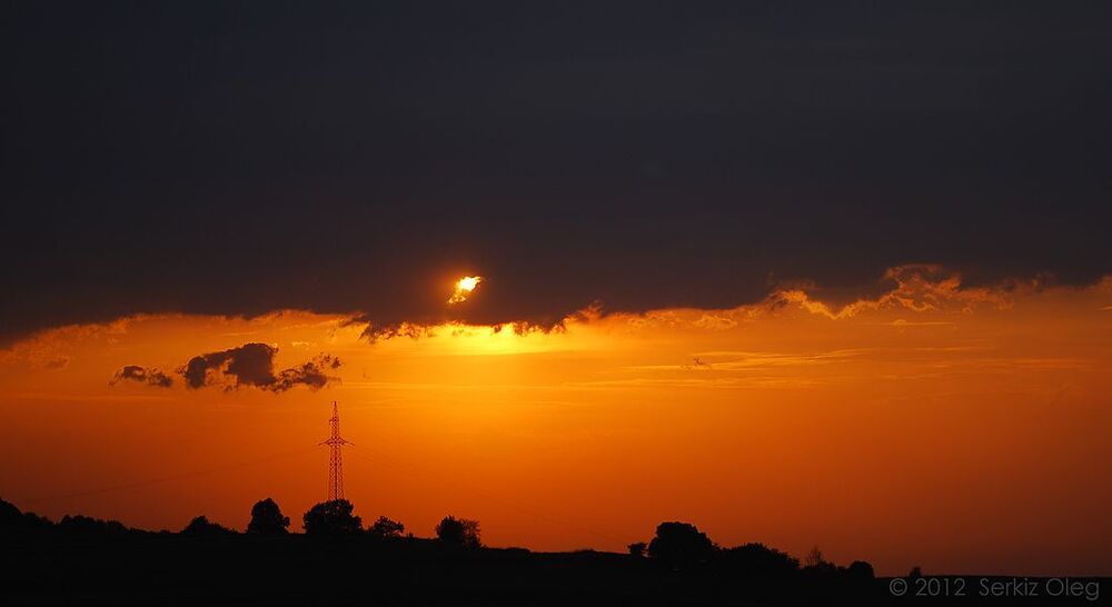 SUNSETS Moments