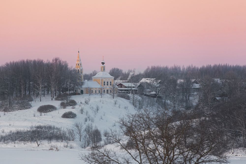 Зимний закат и Романовский берег