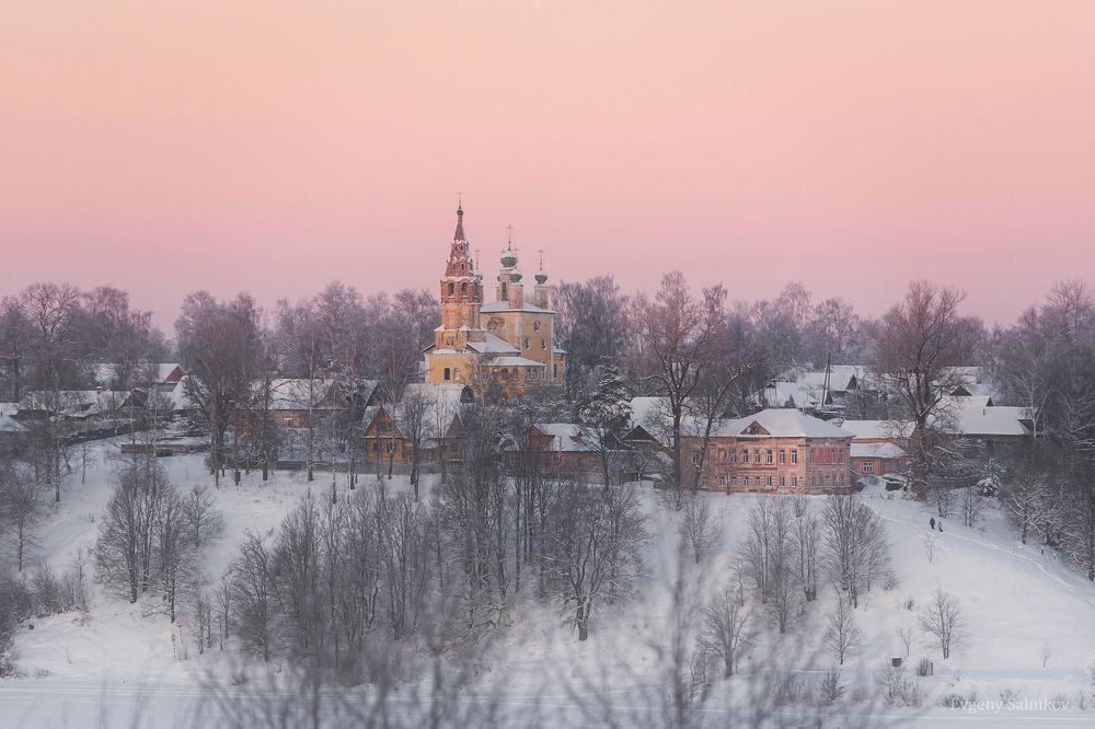 Зимний закат и Романовский берег