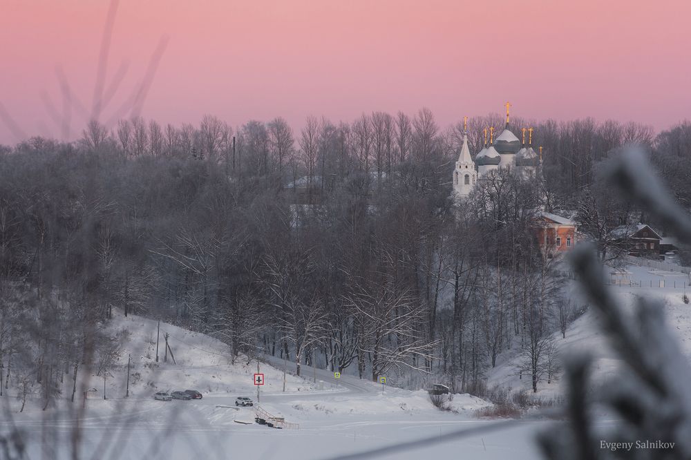 Зимний закат и Романовский берег