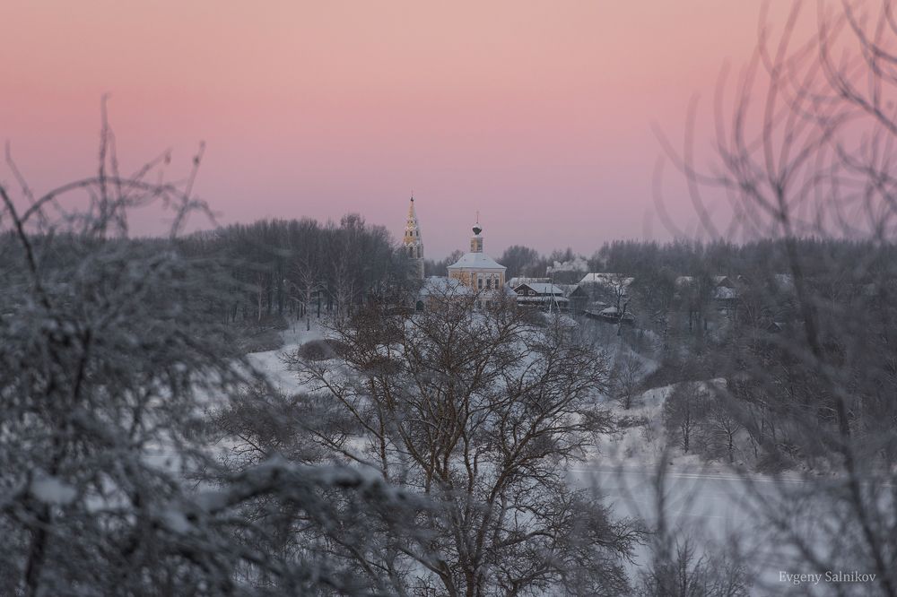 Зимний закат и Романовский берег