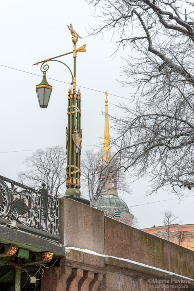 1-й Садовый мост, Михайловский замок (фрагмент)