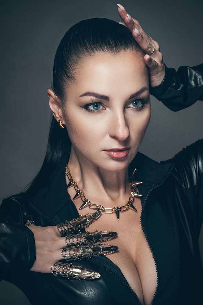 The girl with the claws