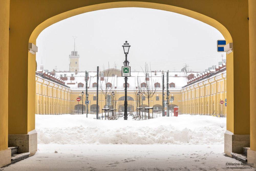 Theatre Square Hotel. Внутренний дворик. Историческое здание XVIII века Никольские ряды.