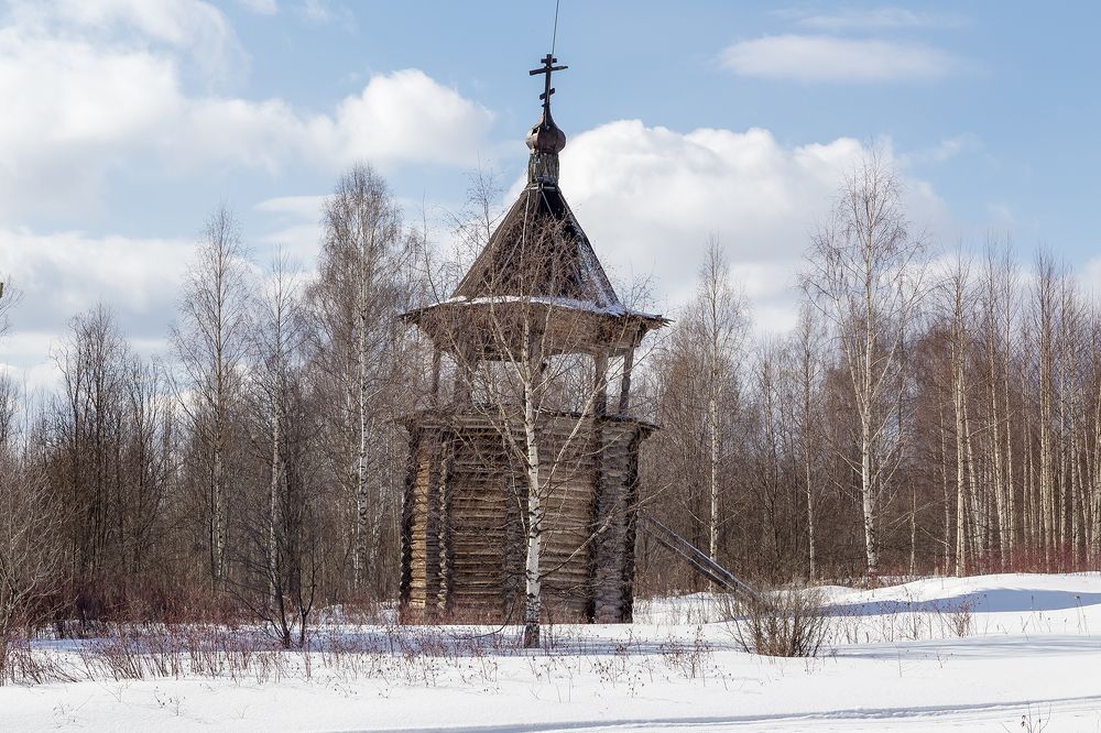 Уходящая под землю.