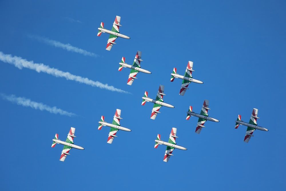 Frecce Tricolori &mdash; пилотажная группа итальянских ВВС