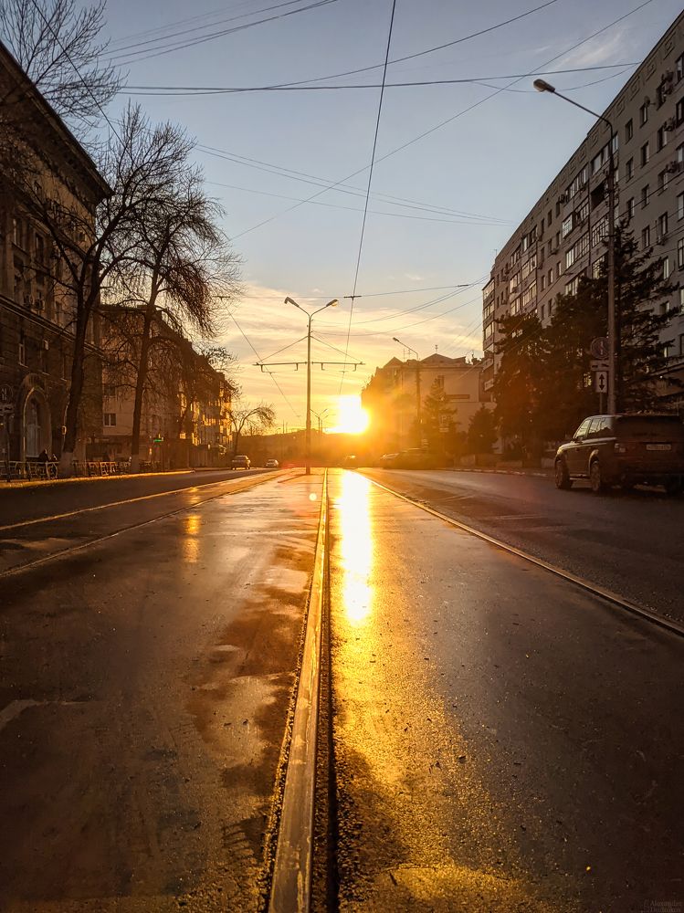 Где-то на улицах волжского города