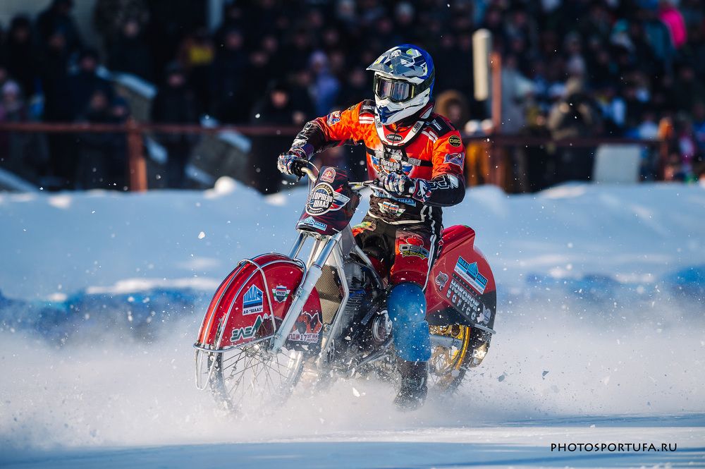 Ice speedway