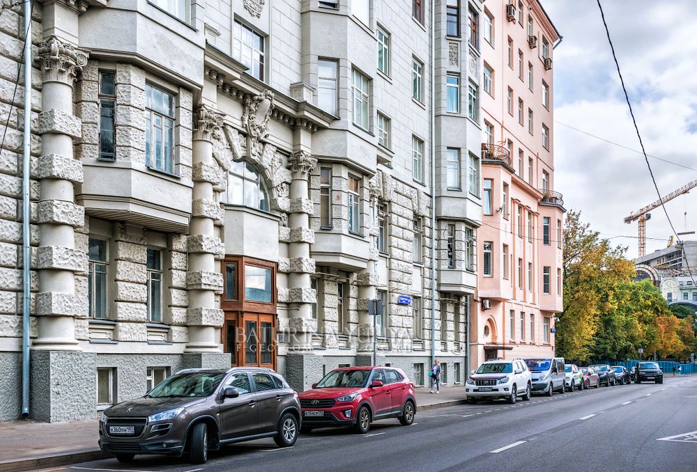 Улица Поварская, Москва