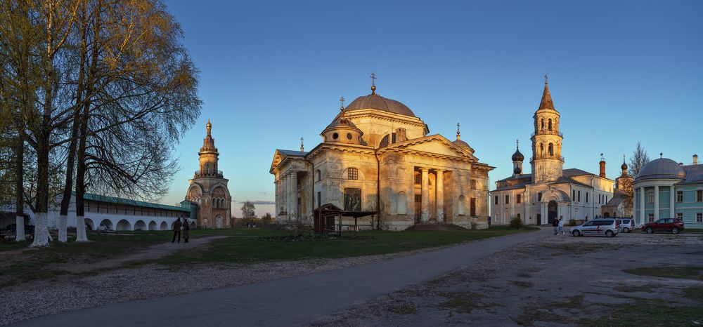 Утро, день, вечер, утро