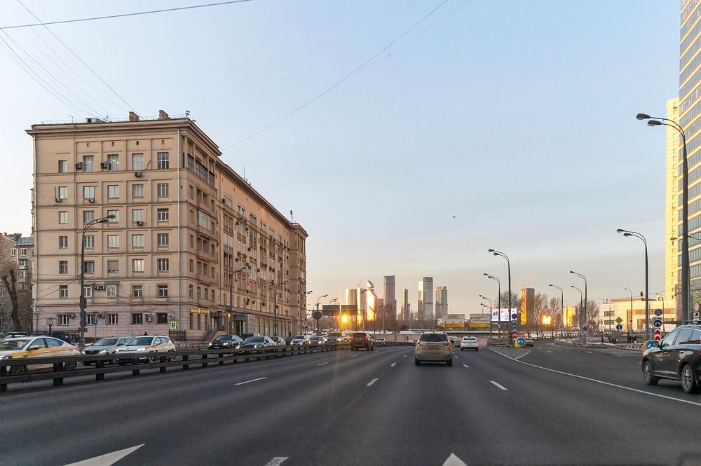 Утром по Москве