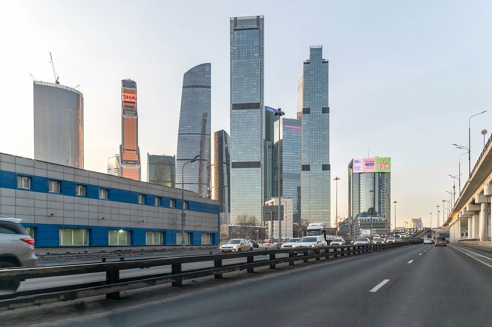 Утром по Москве