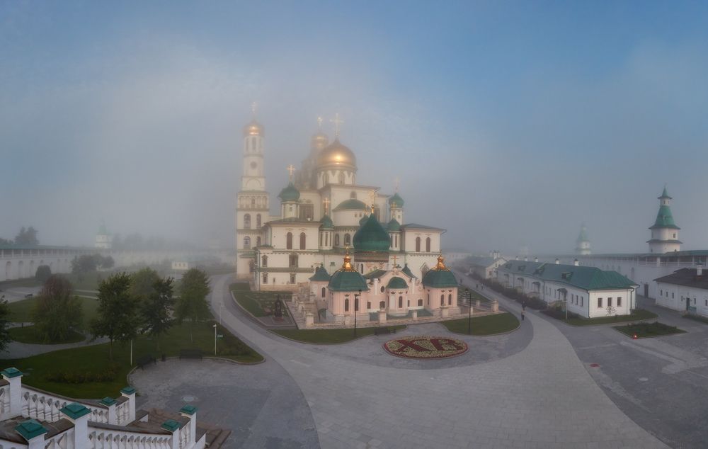 Осеннее утро 3 сентября 2023 года