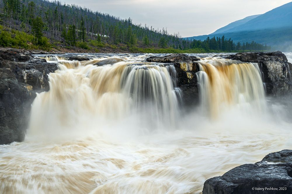 01 Большой Курейский водопад &ndash; самый мощный в России по водосбросу