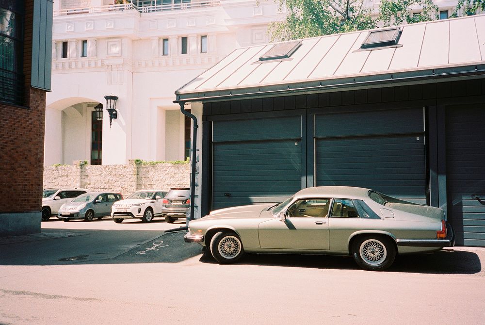 Jaguar XJ