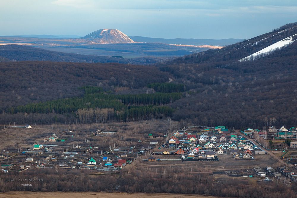 Апрельские виды с шихана Юрактау