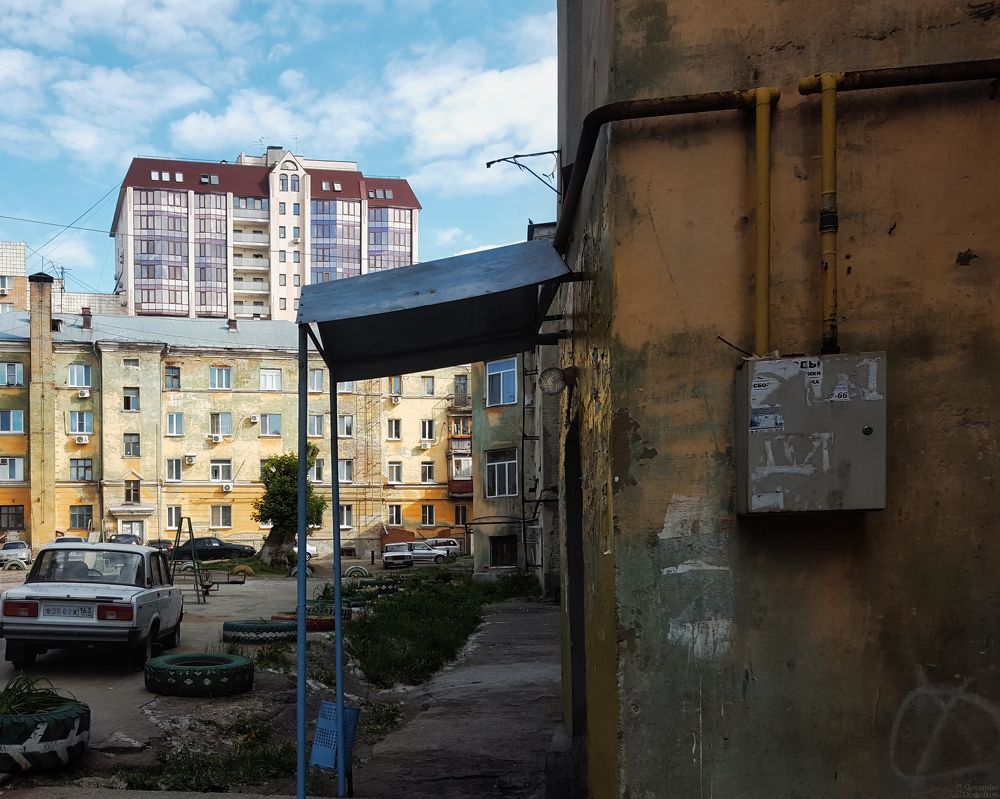На улицах волжского города