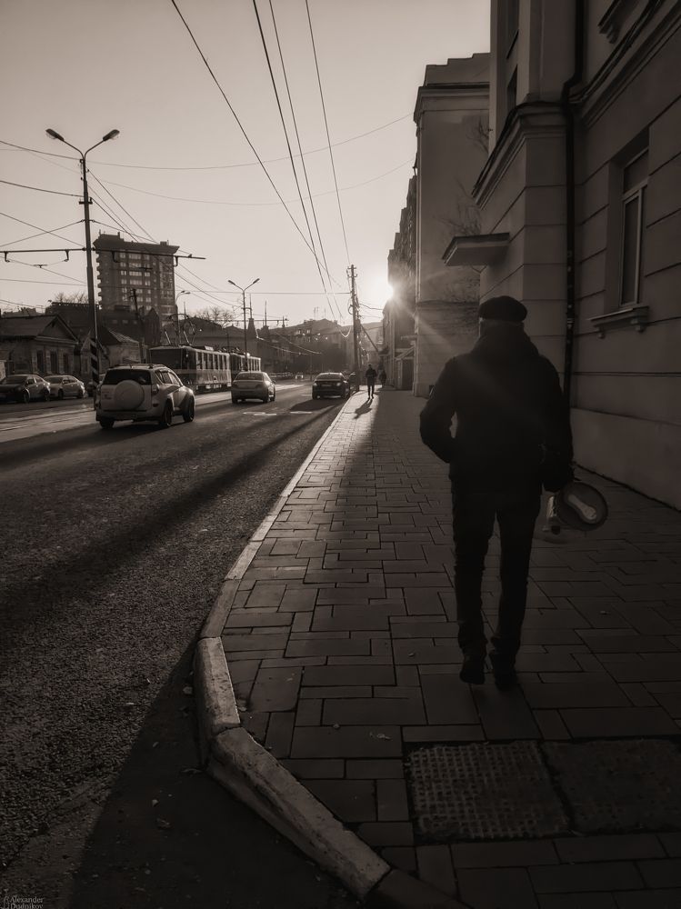 На улицах волжского города