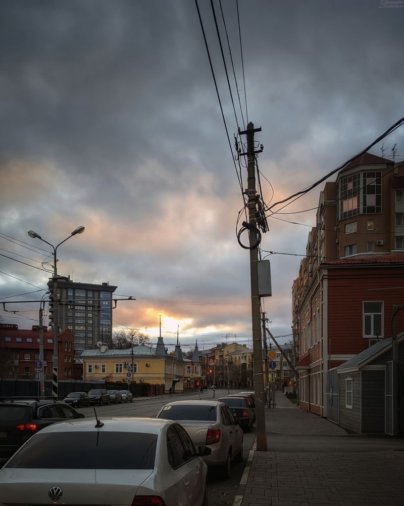 На улицах волжского города