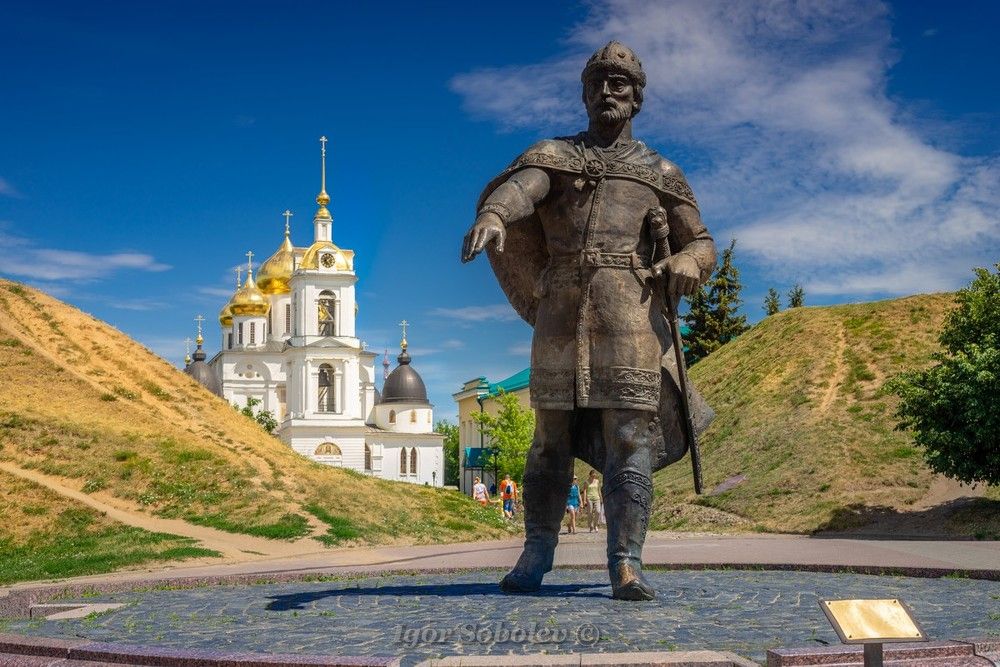 Под княжьей дланью